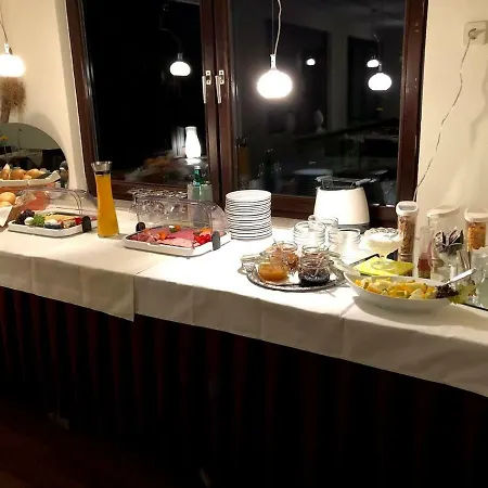 بيت ضيافة Garni Zum Adenauer Forst Wimbach