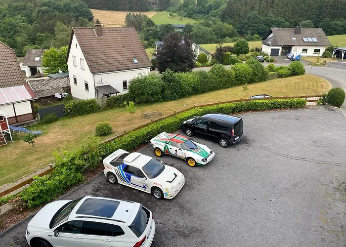 Garni Zum Adenauer Forst Konukevi