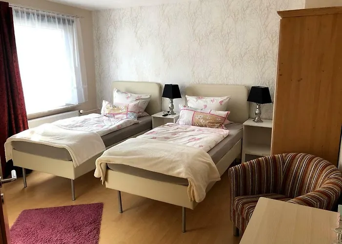 Garni Zum Adenauer Forst 3*